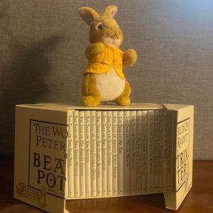 The original Peter Rabbit Books (23 box set)